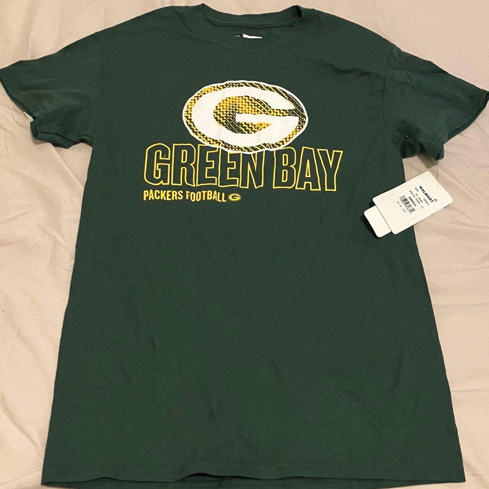 Green Bay Packers Short Sleeve Tee !Accepting Offers/Bundle Deals!